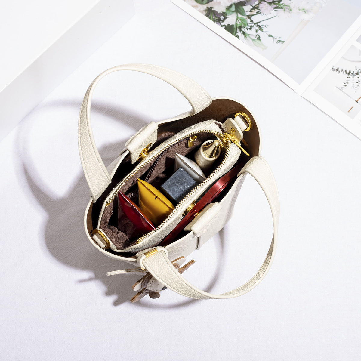 Classic Creative Women's Vegetable Basket Niche Handbags