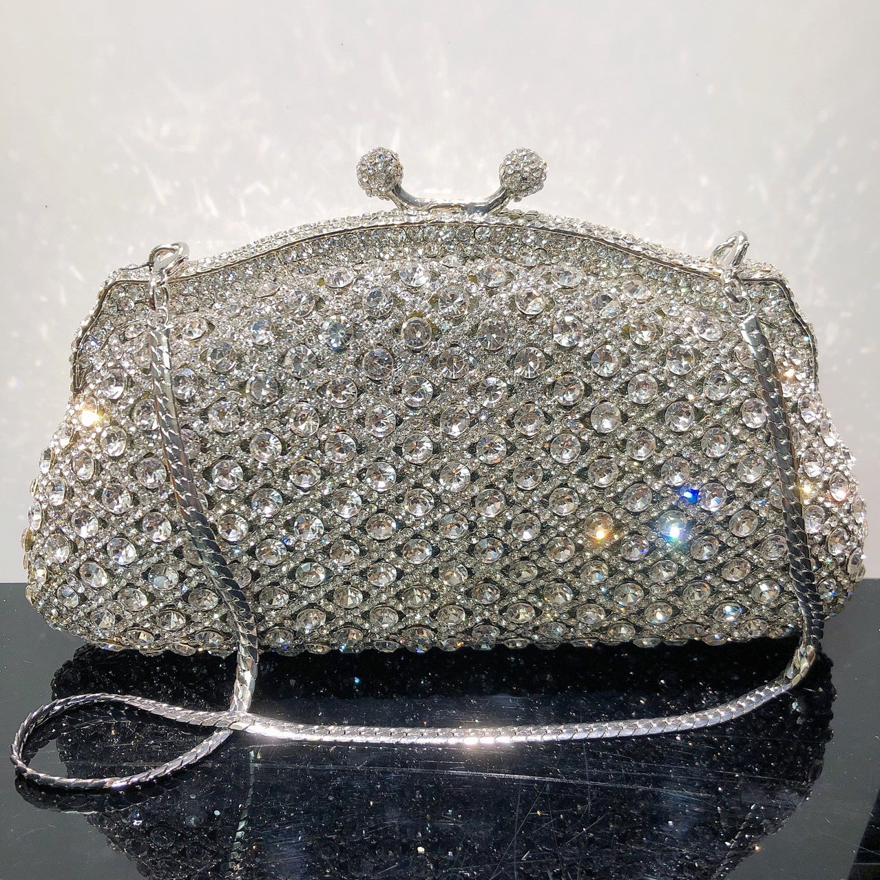 Women's Hollow Metal Diamond Plaid Banquet Crystal Evening Bags