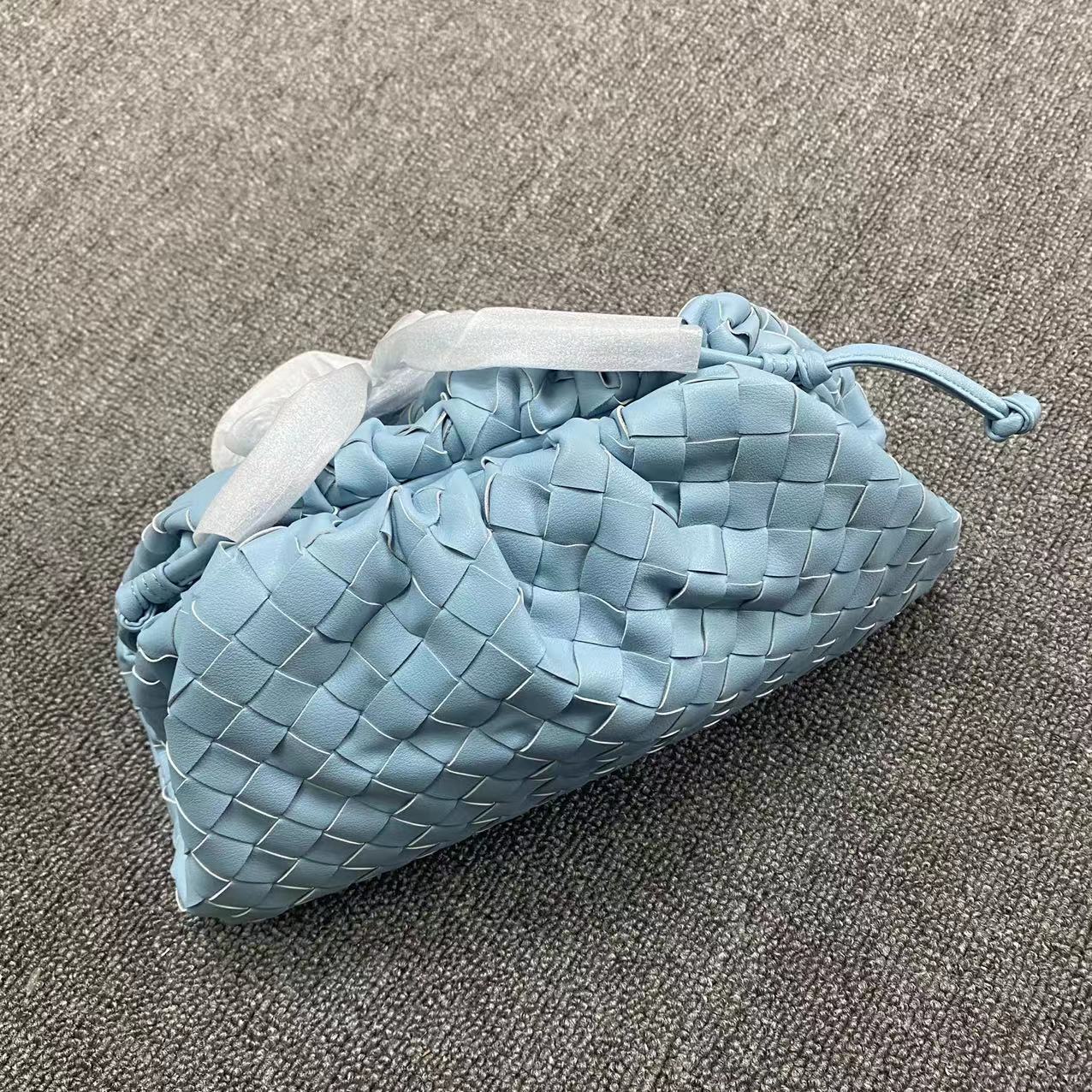 Women's Genuine Leather Cloud Cowhide Woven Xi Crossbody Bags