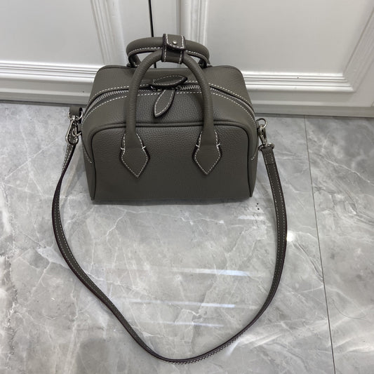 Advanced Version Niche First Layer Cowhide Portable Mini Bags