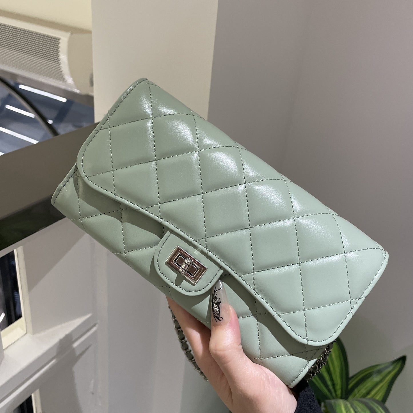 Style High-grade Calfskin Mini Rhombus Chain Crossbody Bags