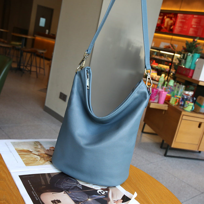 Women's Fashionable First Layer Cowhide Large Capacity Shoulder Bags