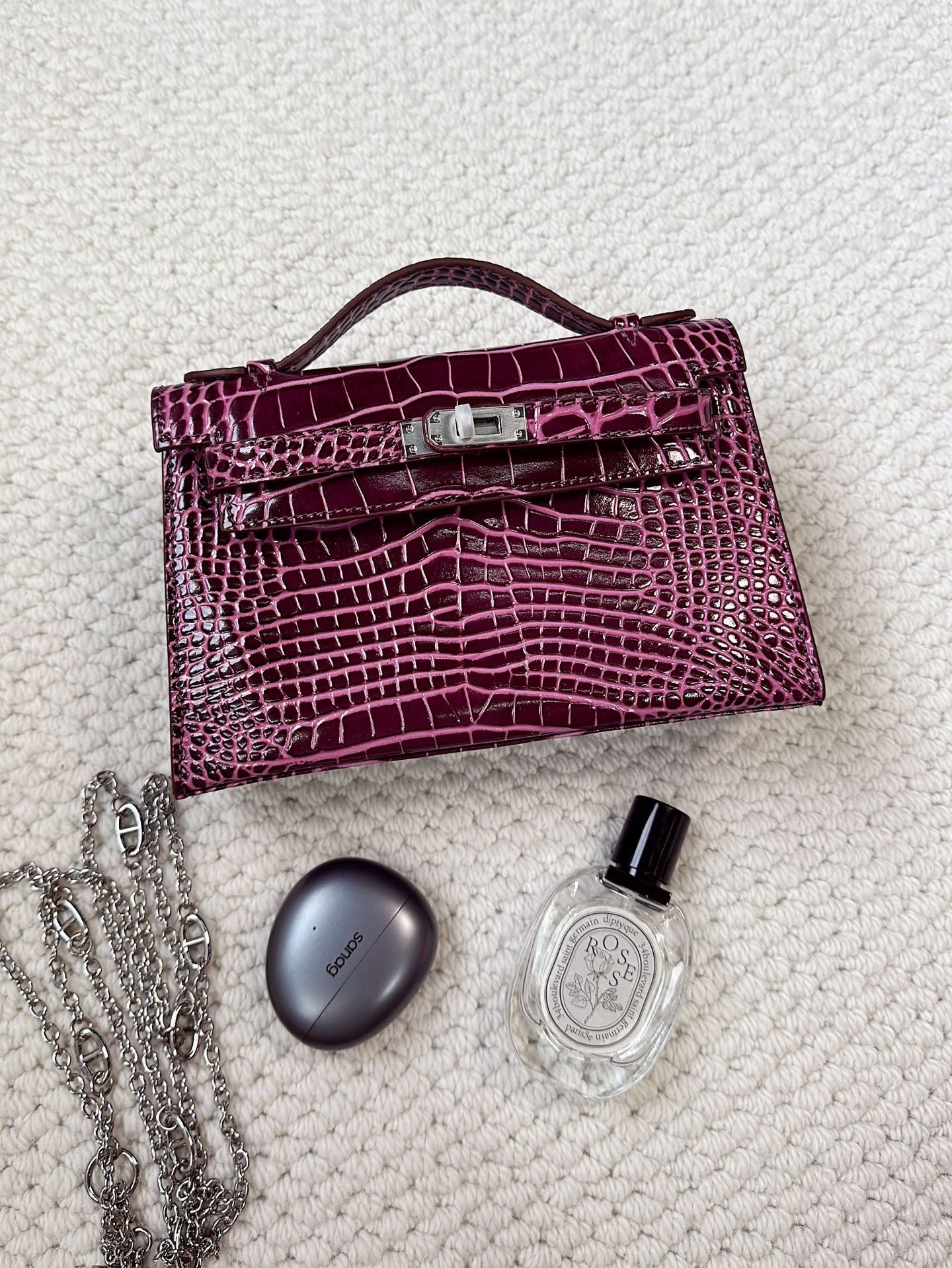 Women's Leather Crocodile Pattern Pig Nose Chain Handbags