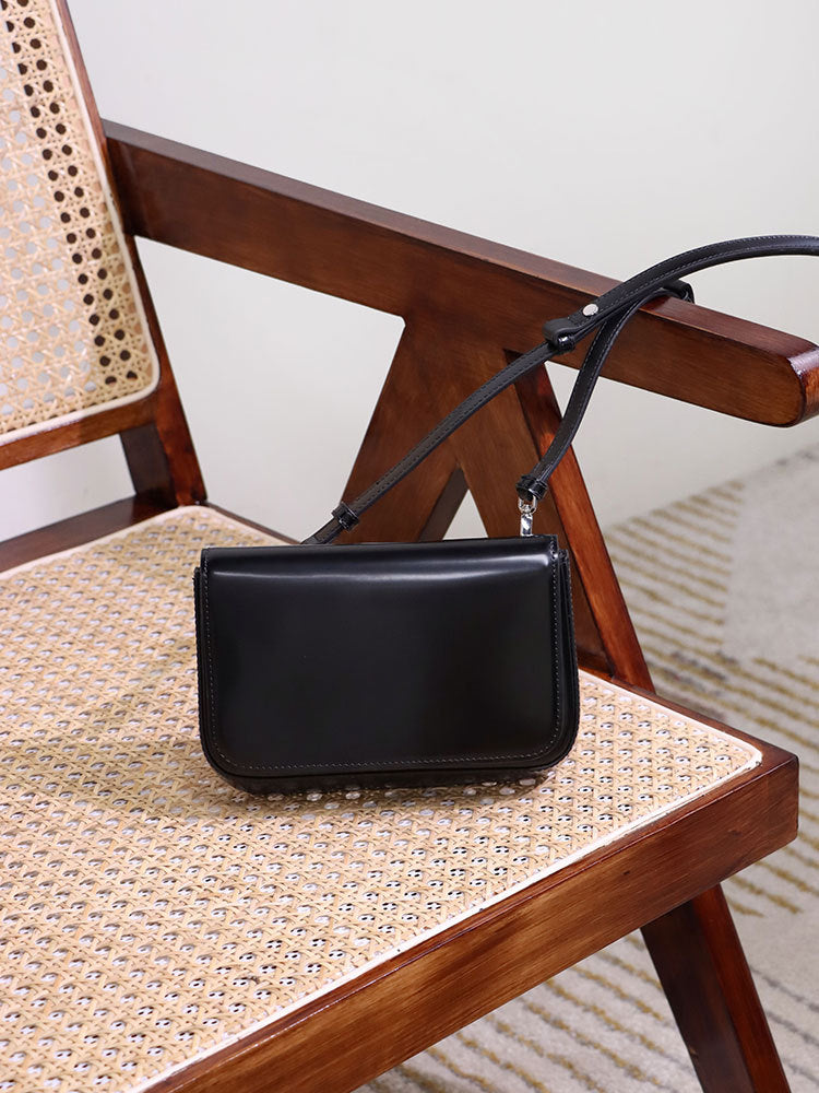 Handmade Brown Fashionable Cowhide Refined Simple Crossbody Bags