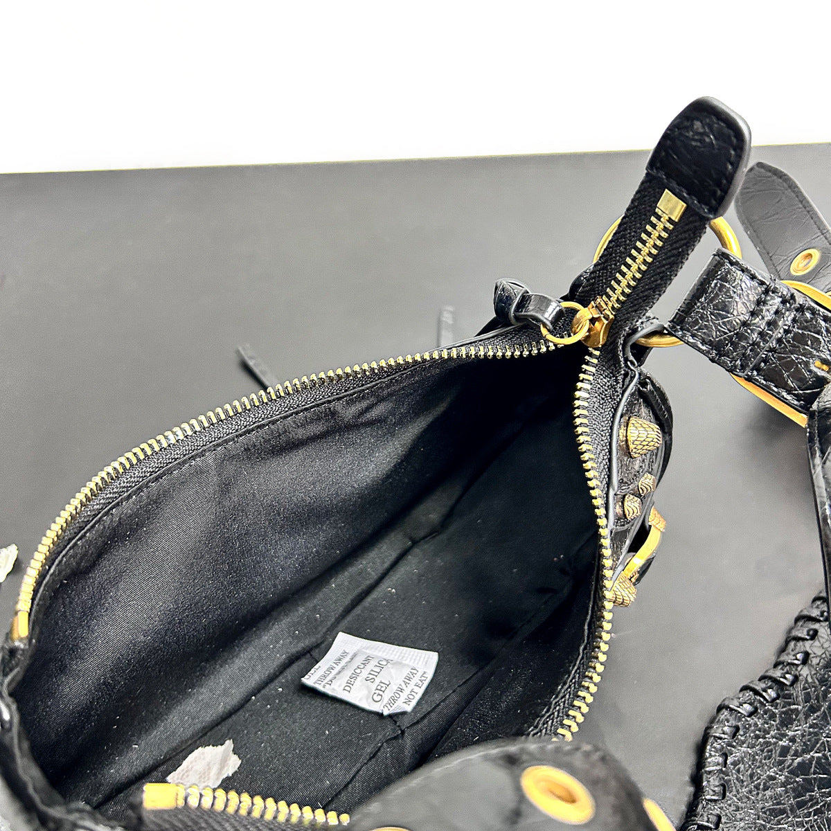 Women's Light Luxury Selenodont French Style Underarm Sweet Cool Hot Shoulder Bags