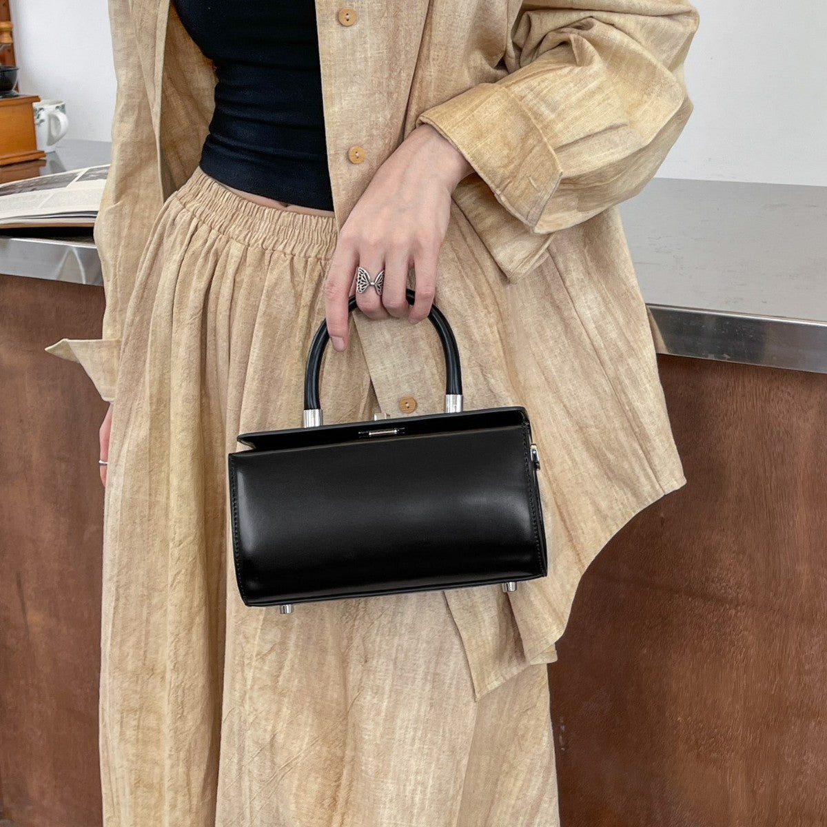 Women's Design Box Fashion Wide Strap Handbags