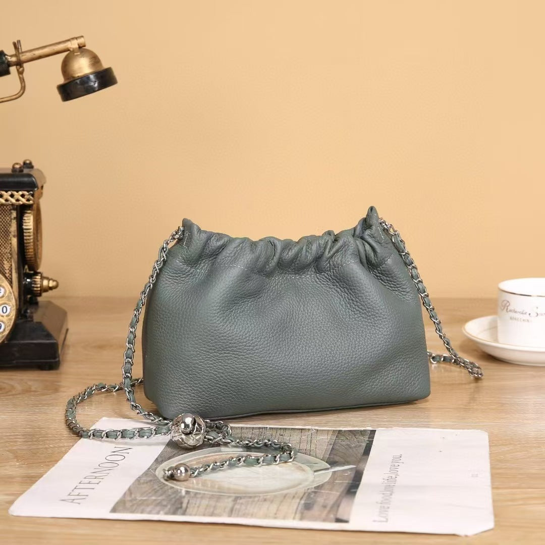 Sales Female Fashion Niche Pleated Cloud Crossbody Bags