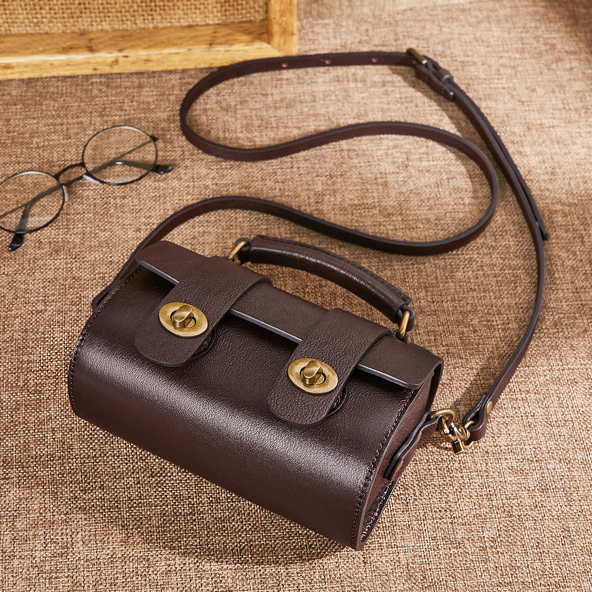 Women's Retro Genuine Leather Portable Round First Shoulder Bags
