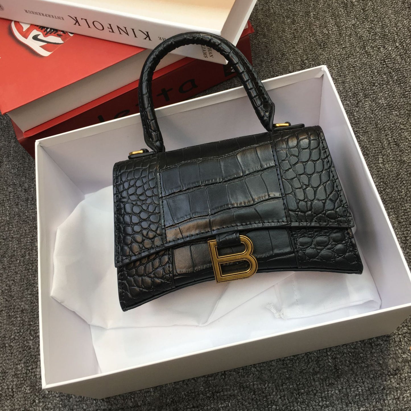 Charming Hourglass Crocodile Pattern Versatile Cowhide Bags
