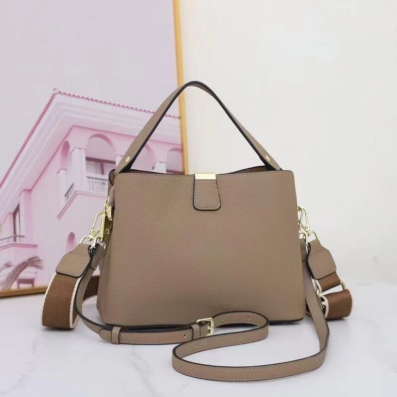 Women's Western Style Fashion Simple First Layer Shoulder Bags