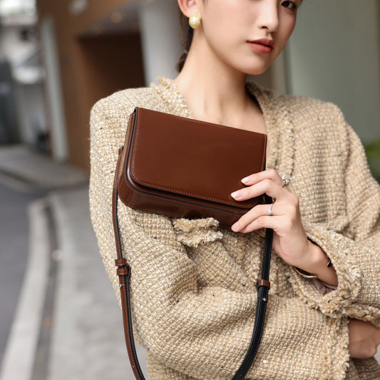 High-grade Brown Fashionable Cowhide Refined Simple Bags