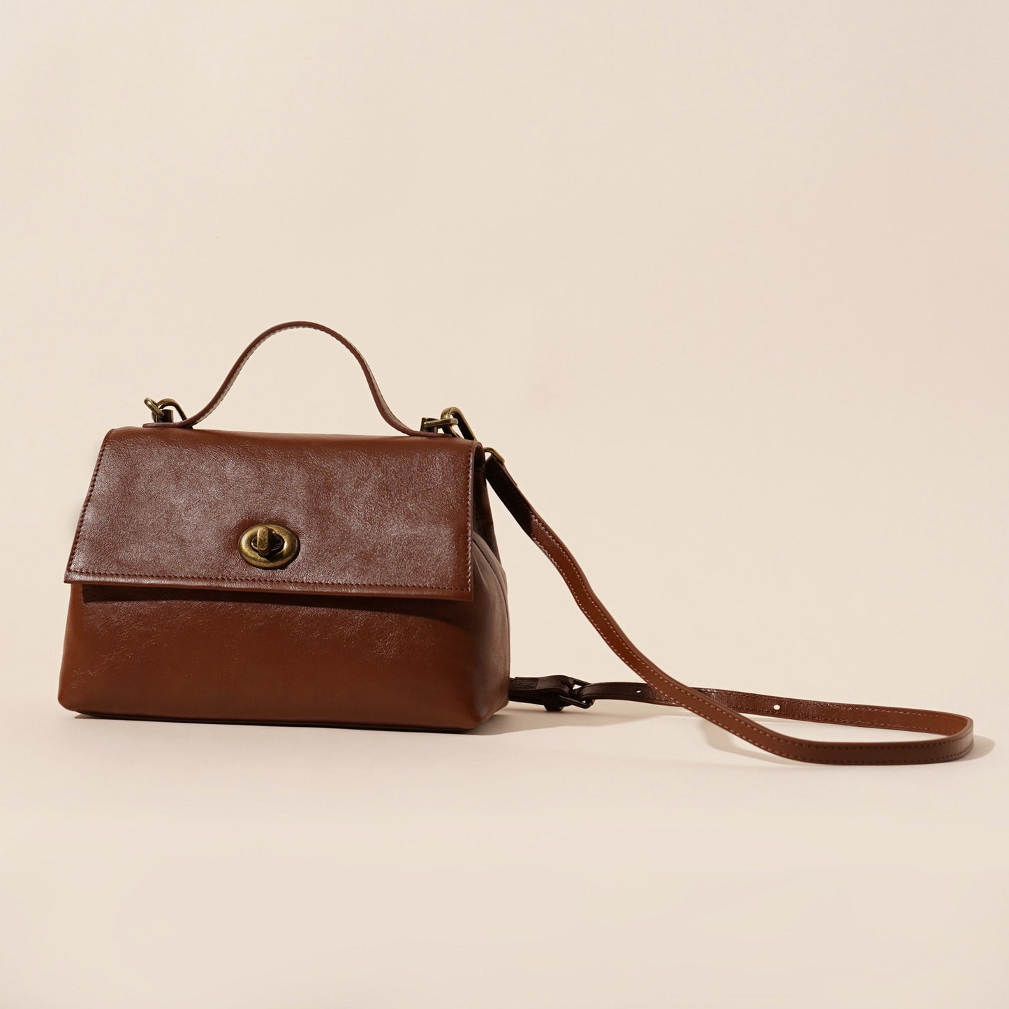 Women's Retro First Layer Leather Flip Genuine Crossbody Bags