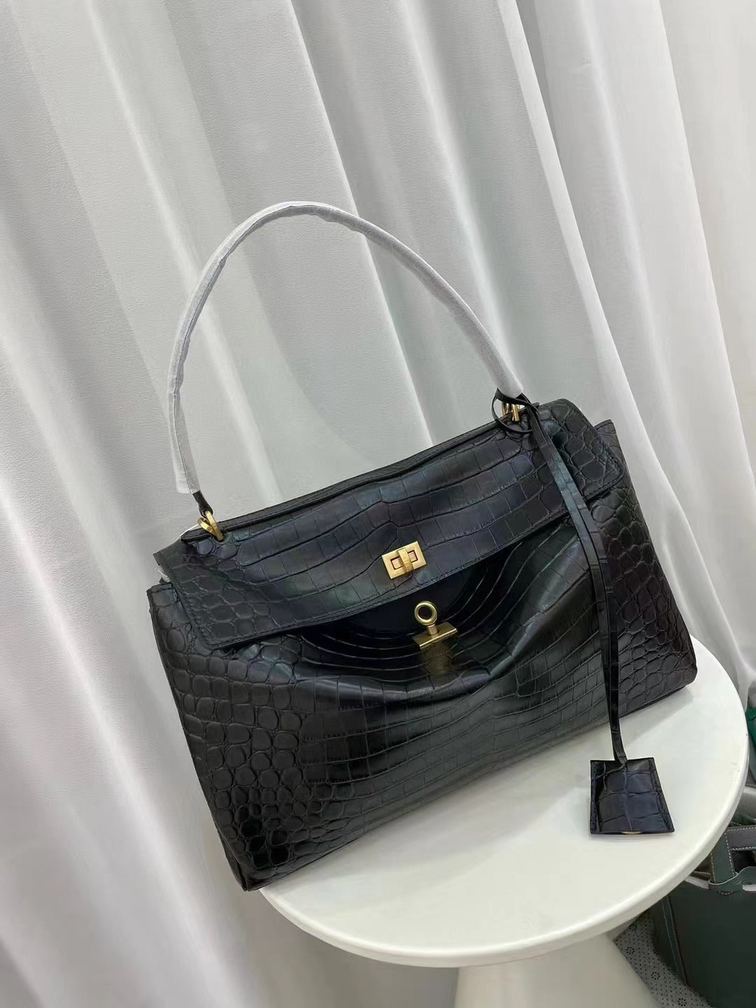 Women's Genuine Leather High-grade Underarm Commuter Kelly Shoulder Bags