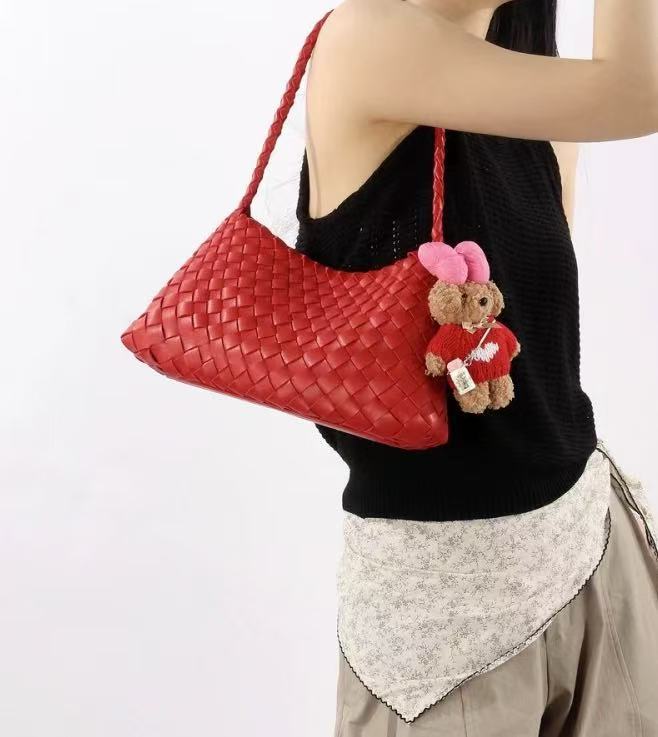 Women's Genuine Leather Hand-woven Underarm High-grade Versatile Shoulder Bags