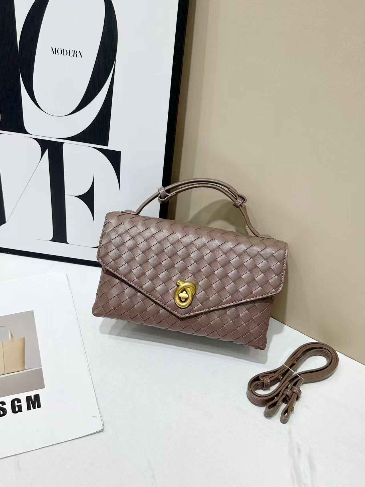 Stylish Women's Weave Sandwich Fashion Trend Small Square Bags