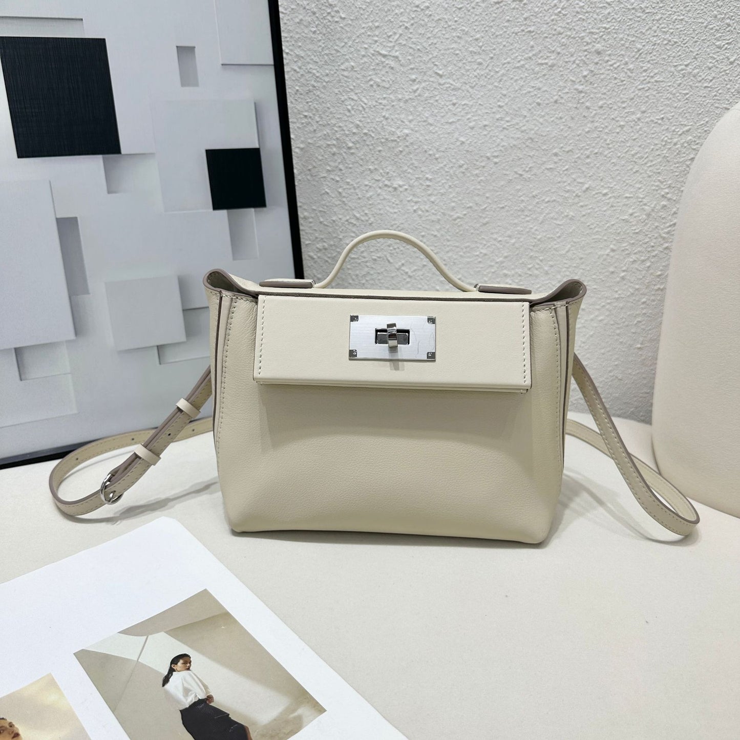 Women's Kelly Versatile Genuine Leather Retro Portable Crossbody Bags