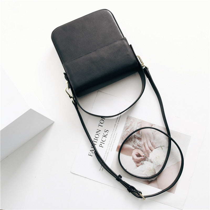 Women's Genuine Leather Retro Fashion Minority Design Crossbody Bags
