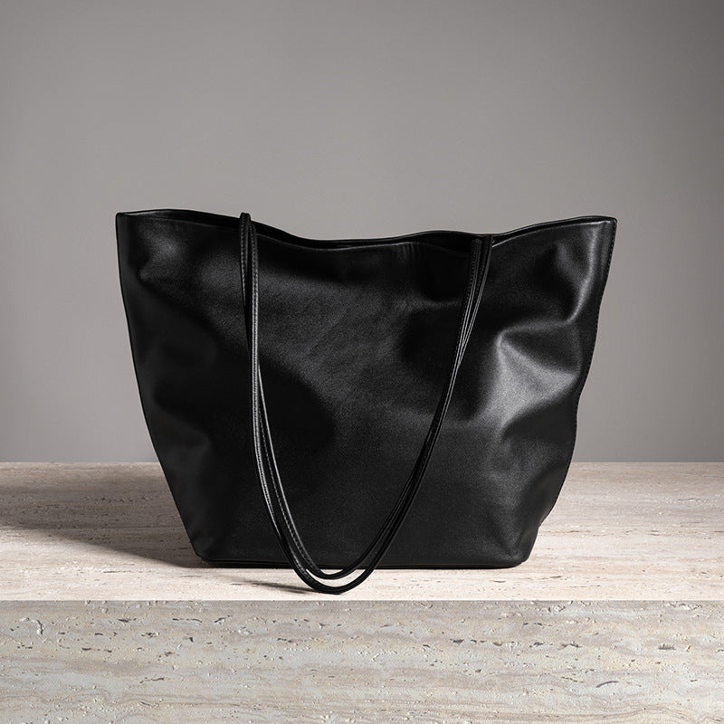 Women's Simple Style Leather Soft Glutinous Shoulder Bags