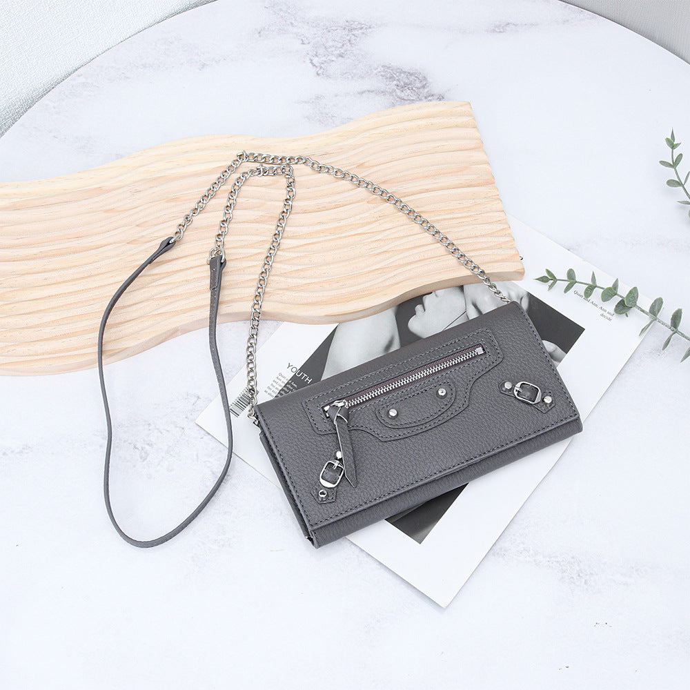 Women's First Layer Cowhide Motorcycle Rivet Chain Light Crossbody Bags