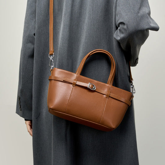 Women's Cowhide Retro Commuter Vegetable Basket Leather Handbags