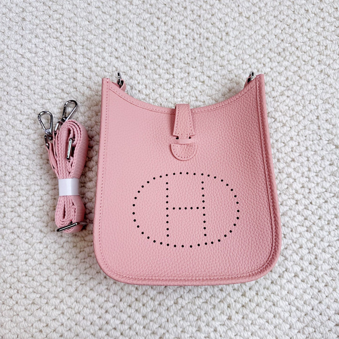 Female High Sense Niche Leather Packet Crossbody Bags