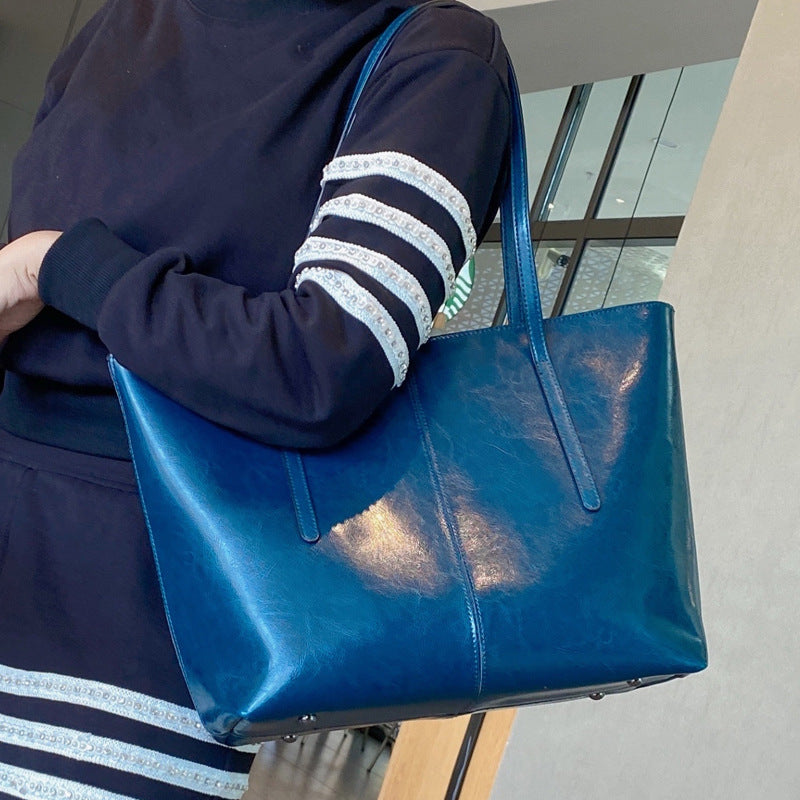 Women's Genuine Leather Simple Big Oil Wax Shoulder Bags