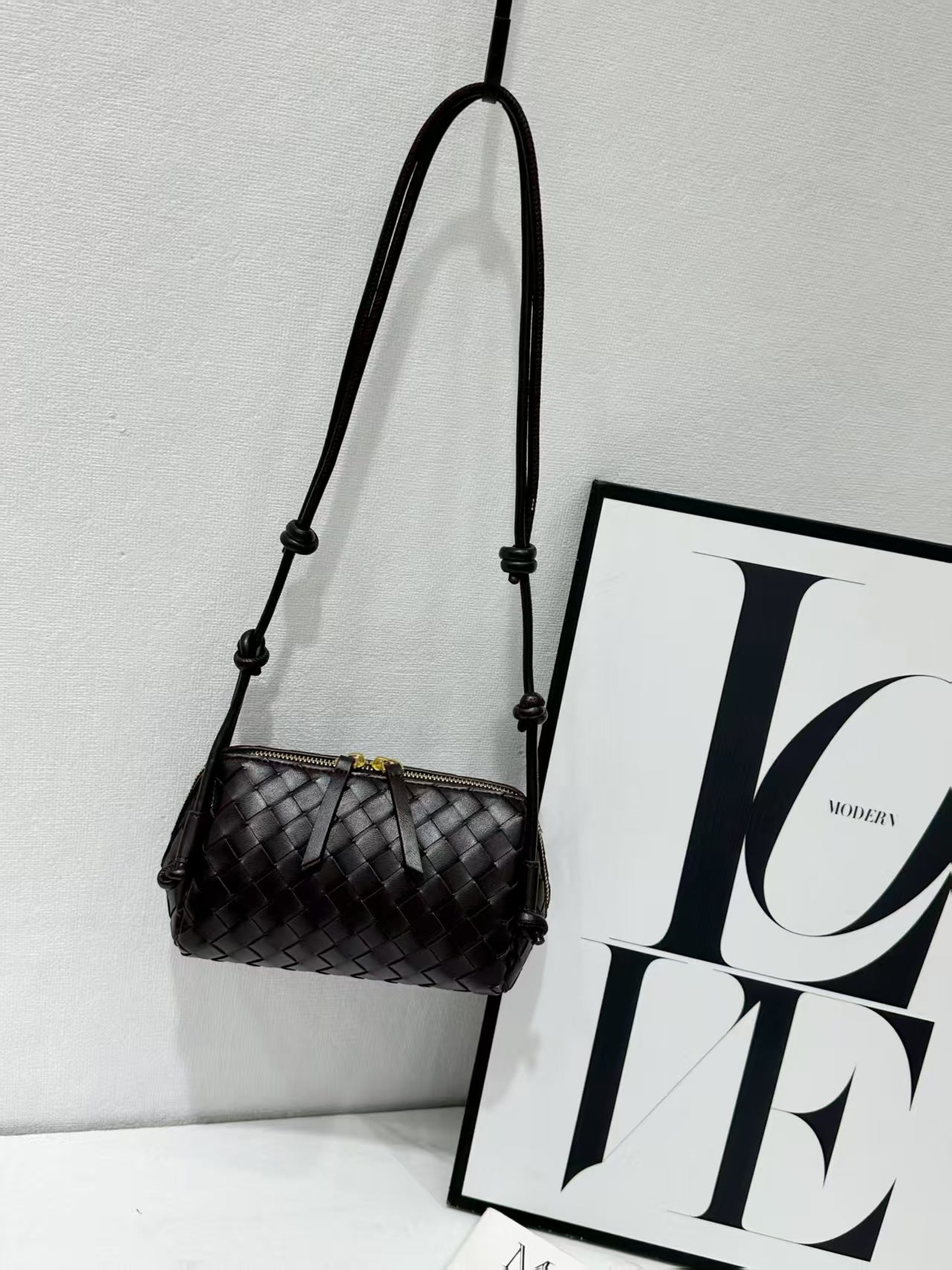 Women's Handmade Cowhide Woven Underarm Fashion Bags