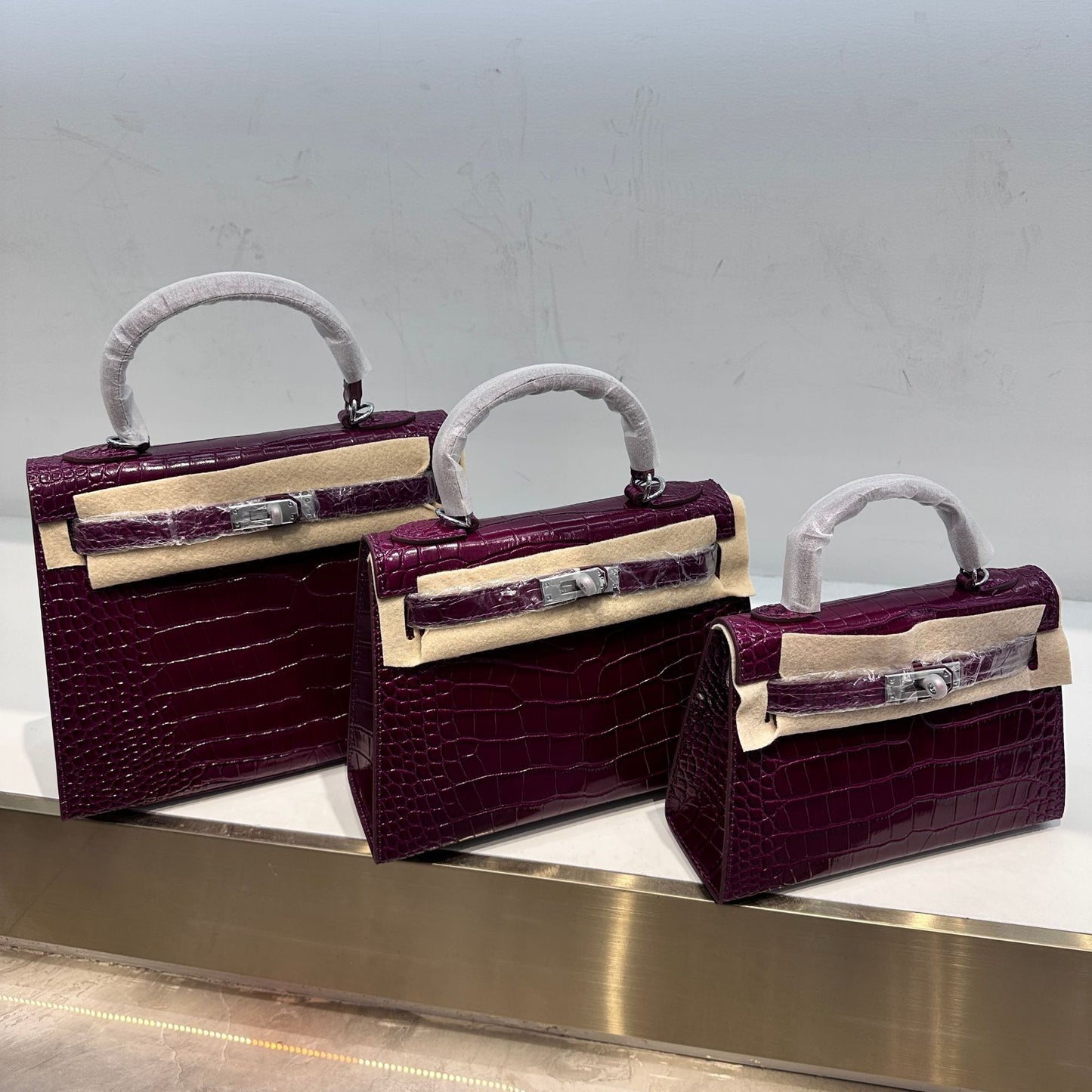 Women's Cowhide Kelly Second Generation Mini Home Handbags