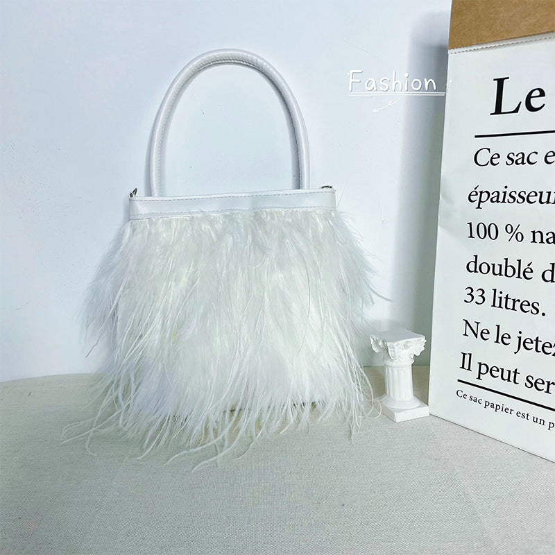 Women's Niche White Pearl Chain Fur Camel Handbags