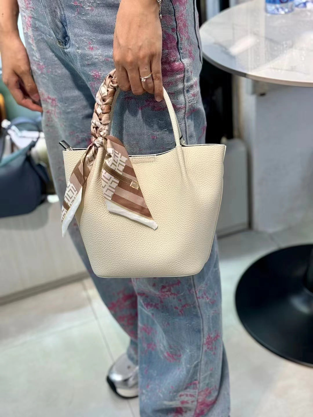 Women's First Layer Leather Large Capacity Mummy Shoulder Bags