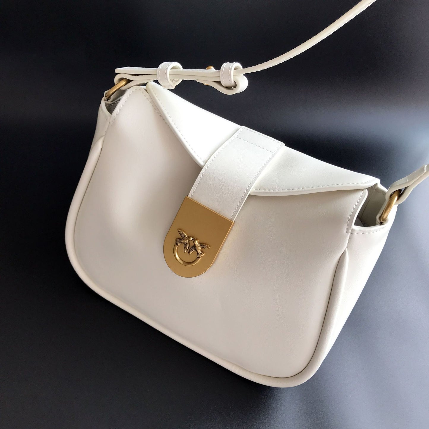 Women's Leather Swallow Oil Wax High-grade Bags