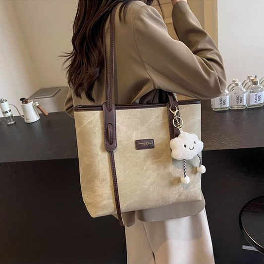 Women's Fashionable Simple Large Capacity Commuter High-grade Shoulder Bags