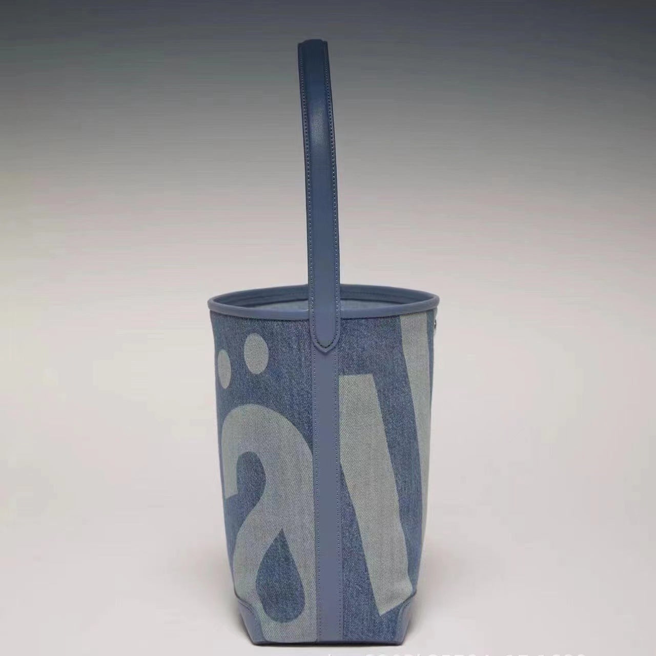 Women's Fashionable Large Capacity Letter Printing Shoulder Bags