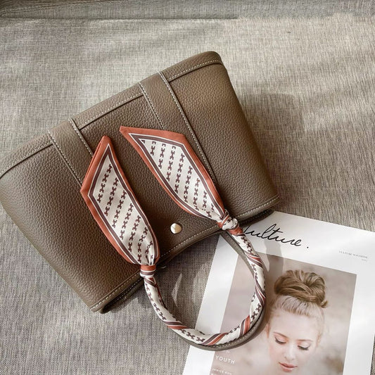Layer Cowhide Lychee Pattern Simple Large Capacity Handbags