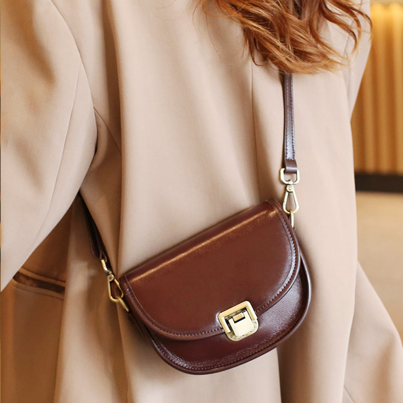 Women's Retro First Layer Cow Wide Strap Crossbody Bags