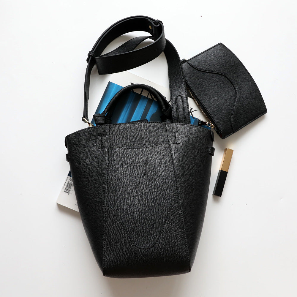 Women's Cowhide Leather Design Large Capacity Portable Shoulder Bags