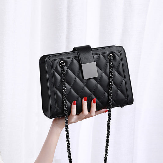 Women's Classy Leather Chain Fashion Underarm Shoulder Bags