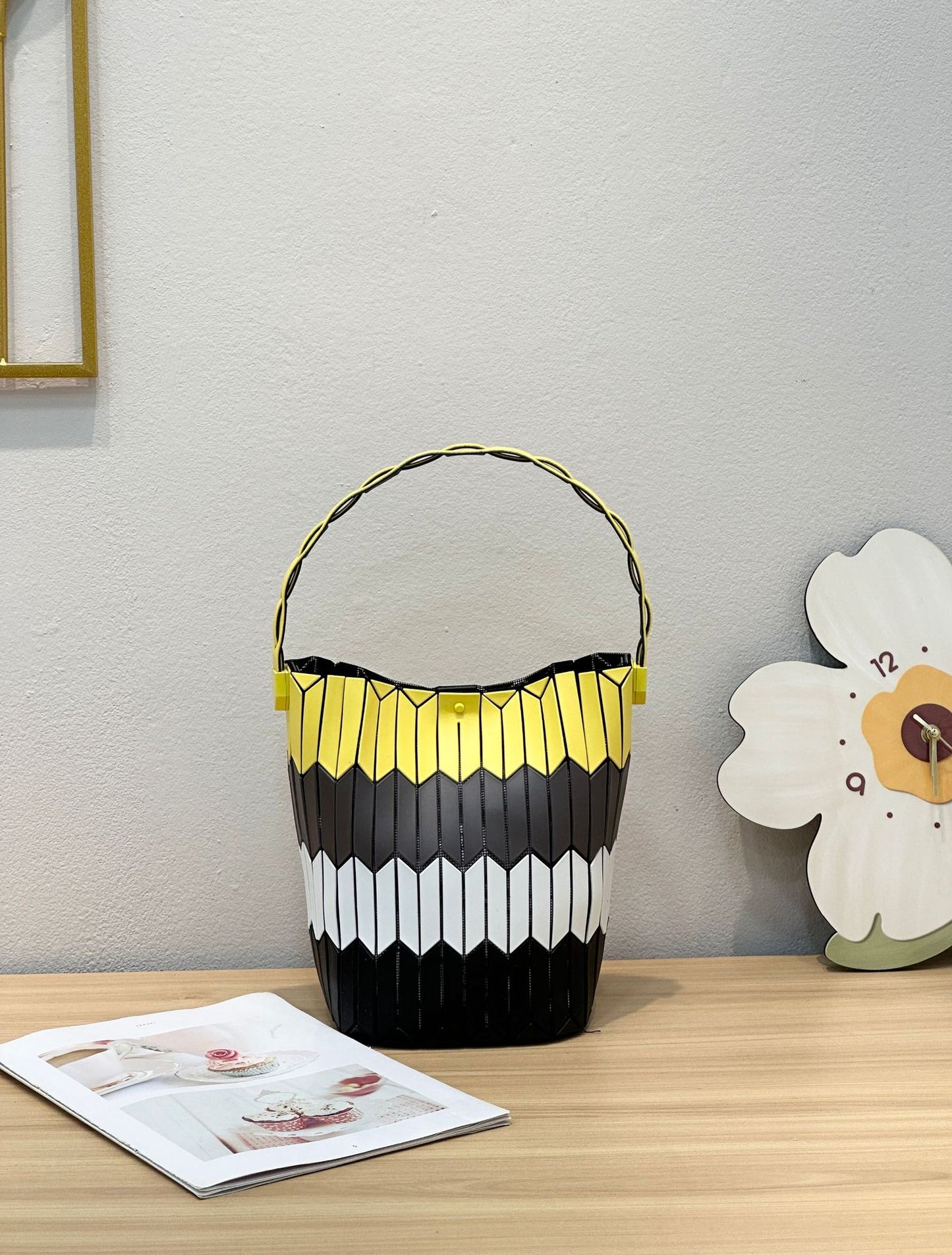 Women's Style Vegetable Basket Simple Fashion Rhombus Handbags